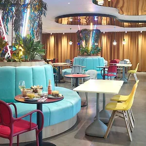 17 Batignolles 3* Paříž
