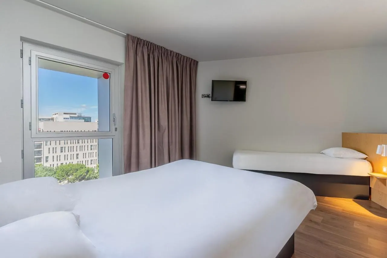 B&B Hotel Marseille Euromed 2*,