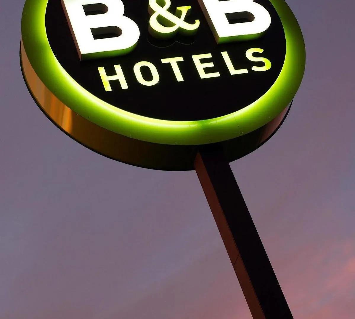**  B&B Hotel Marseille Euromed France